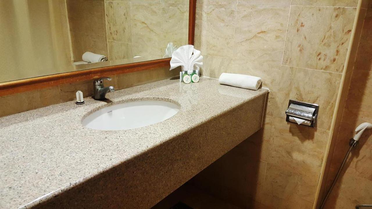 Hotel Legacy Port Dickson Bagian luar foto