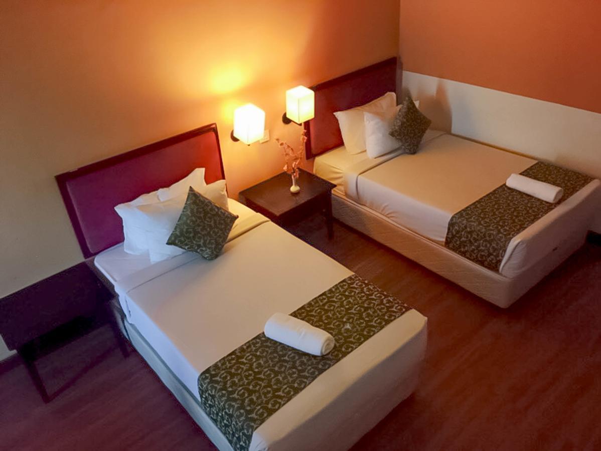 Hotel Legacy Port Dickson Bagian luar foto