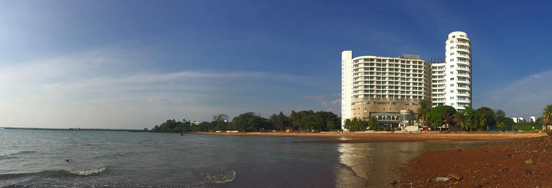 Hotel Legacy Port Dickson Bagian luar foto